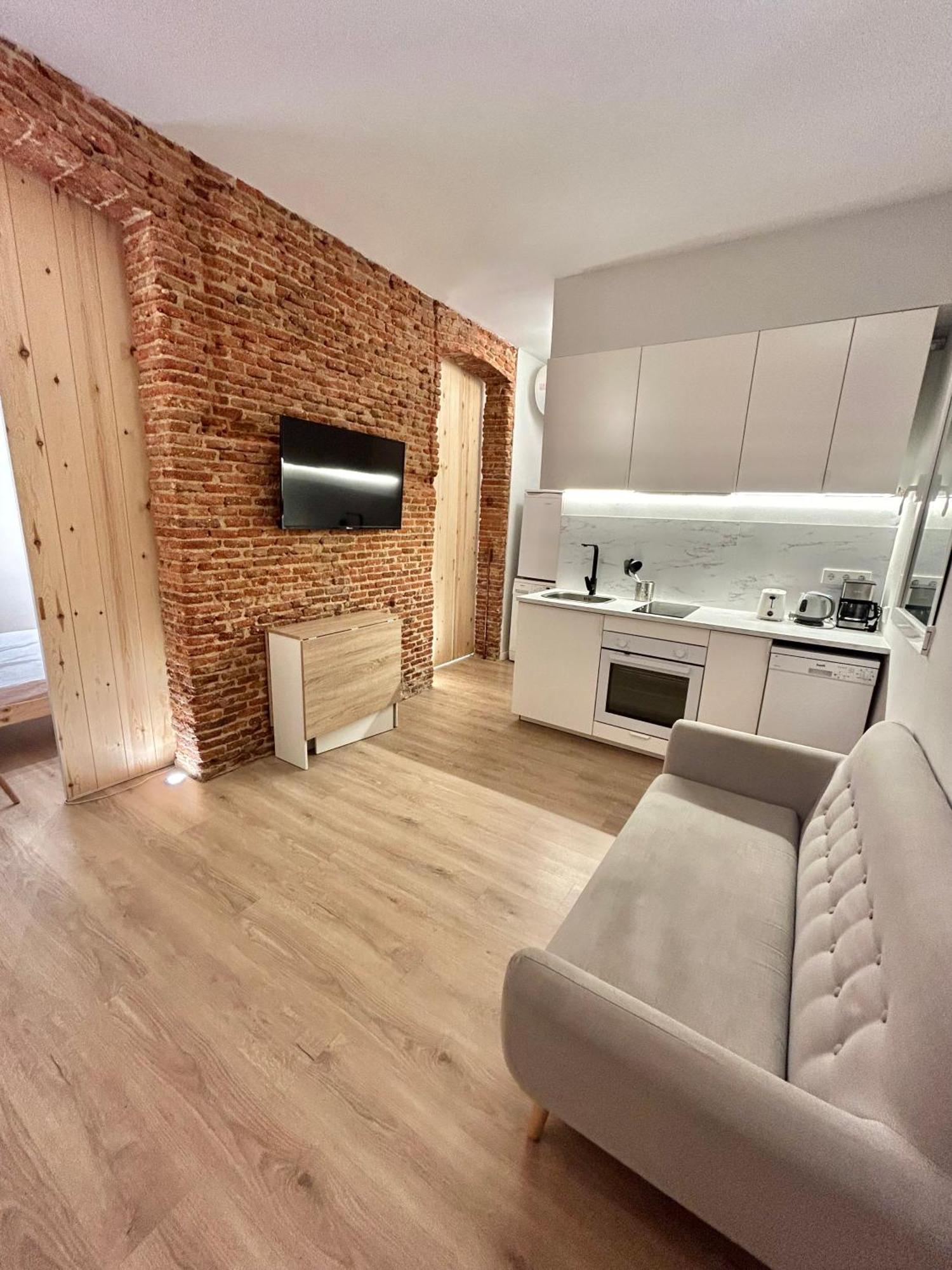 Cozy In Cuatro Caminos Area * Madrid