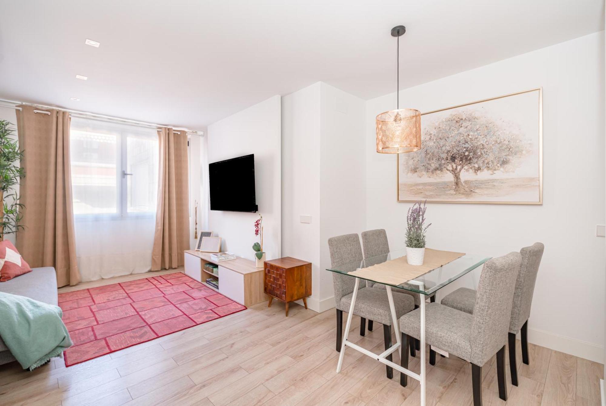 Chueca I Calle Farmacia 1br 1bh Appartement *