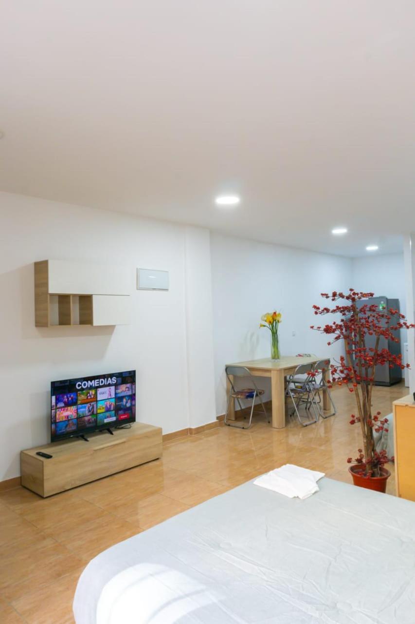 Apartment Ev4 Hakuna Loft 4pax Metro