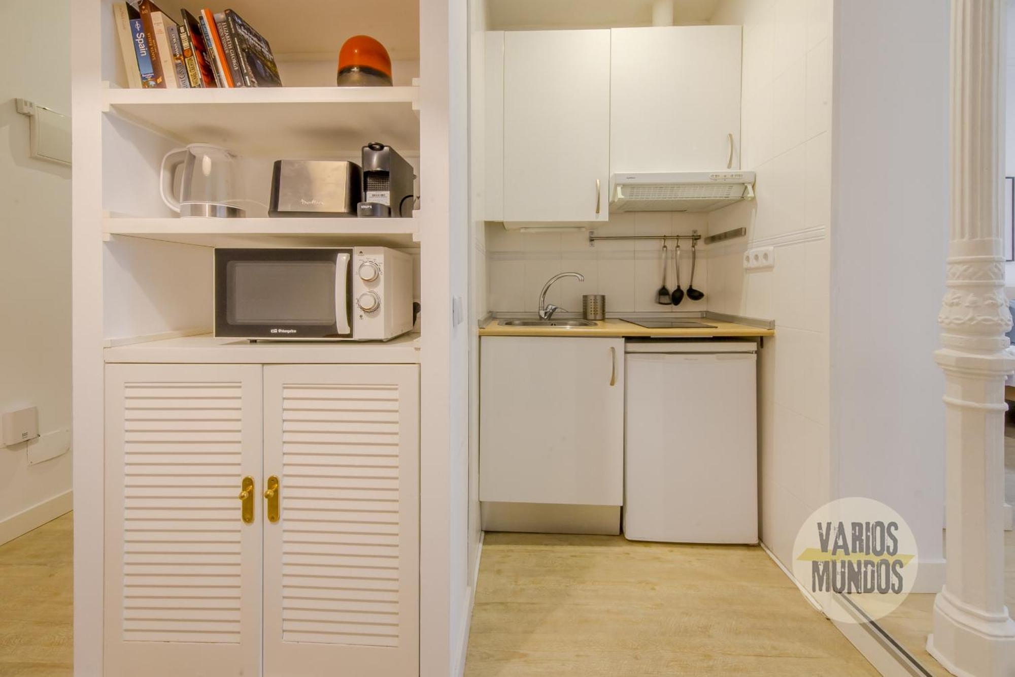 Beautiful Loft 3pax En Huertas-cortes Apartamento *