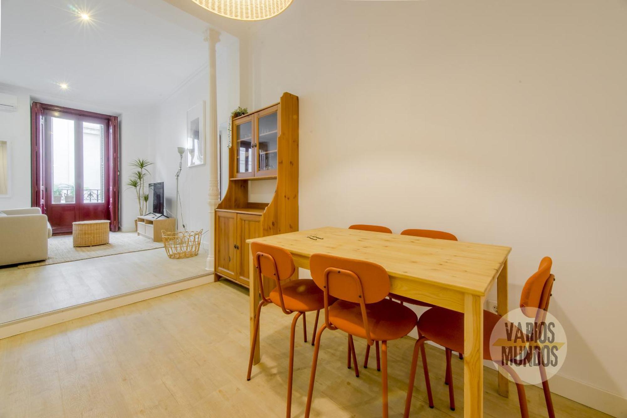 Apartamento Beautiful Loft 3pax En Huertas-cortes *