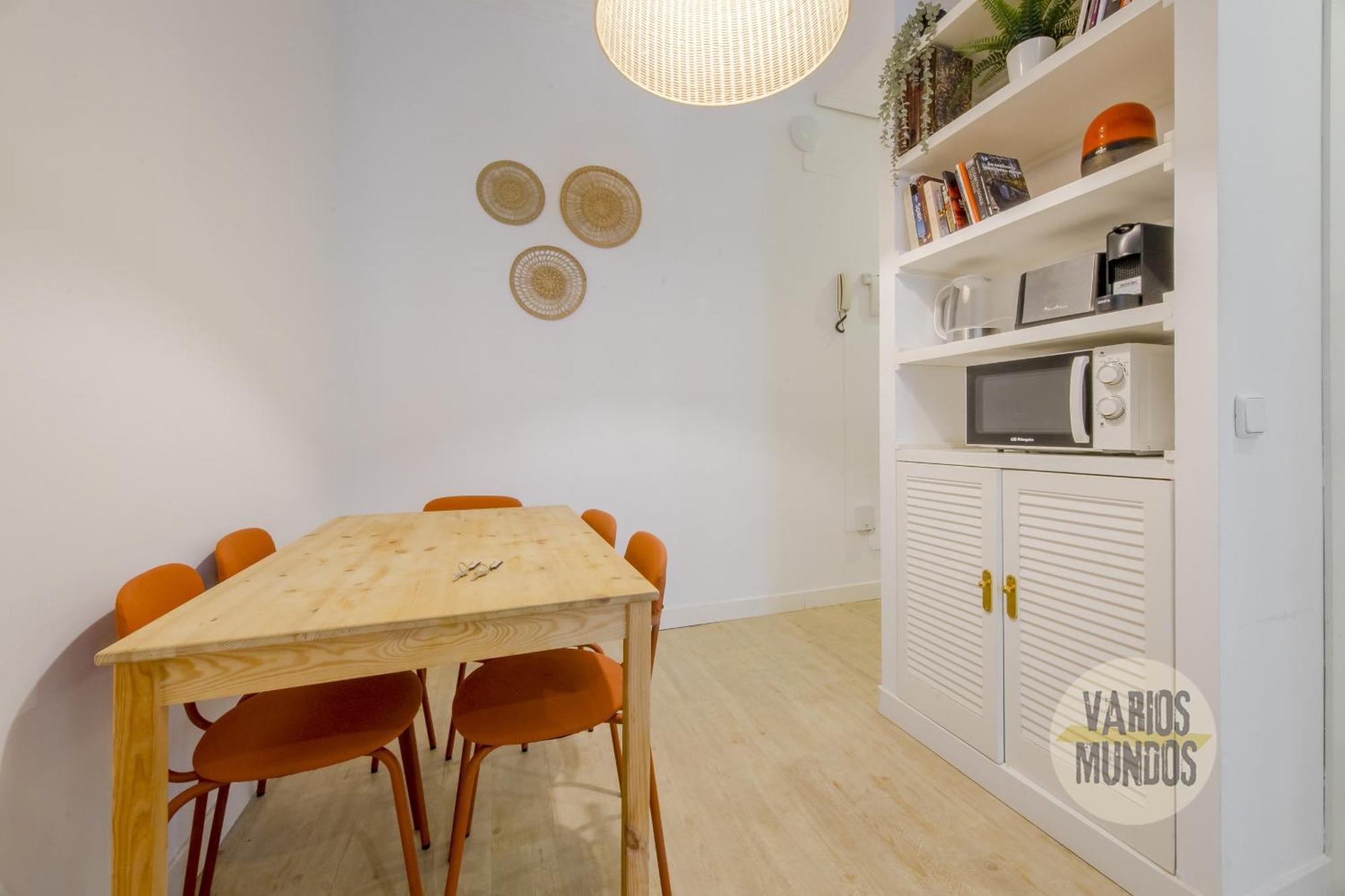 Beautiful Loft 3pax En Huertas-cortes Apartamento *