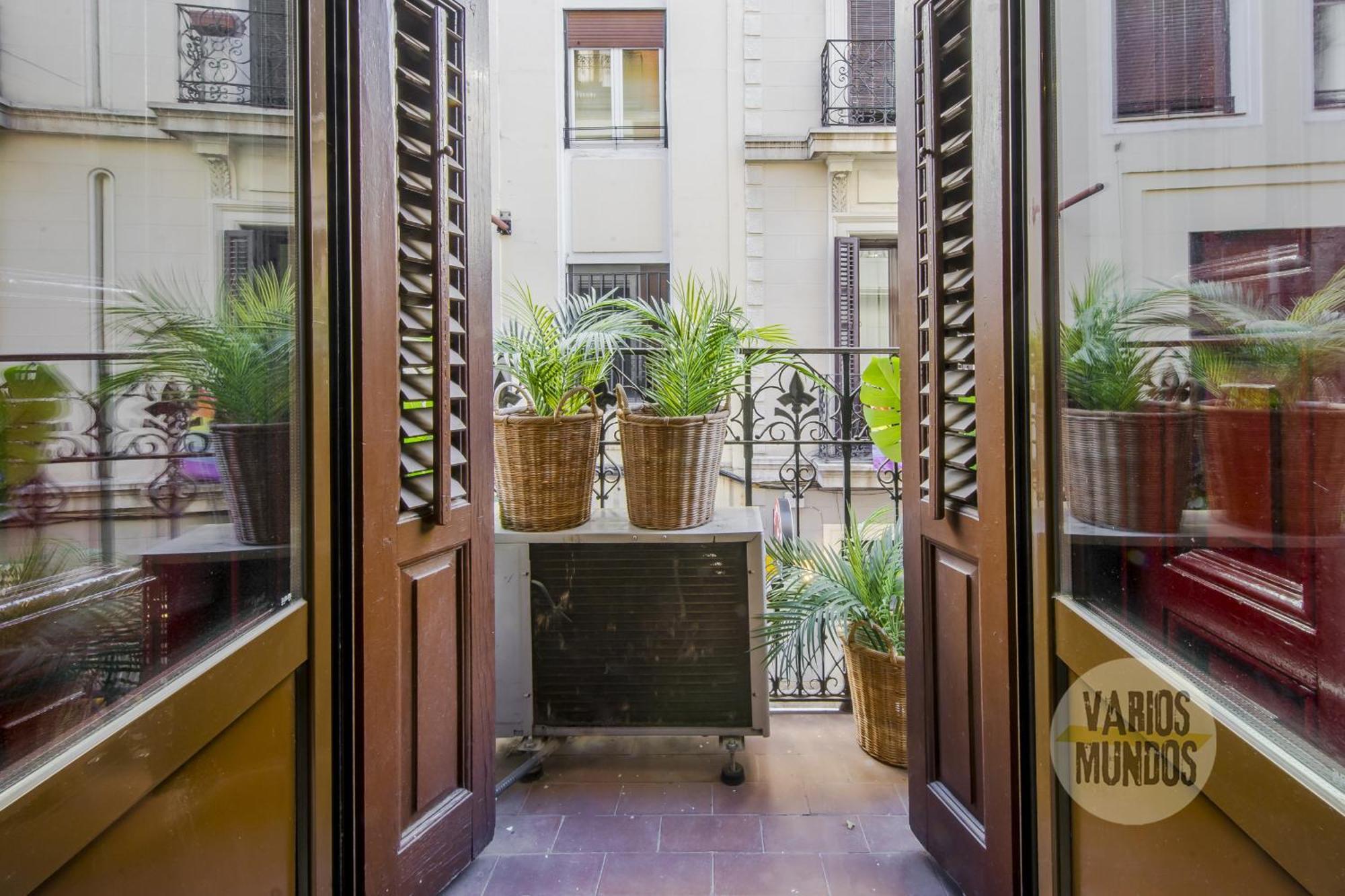 Apartamento Beautiful Loft 3pax En Huertas-cortes Madrid