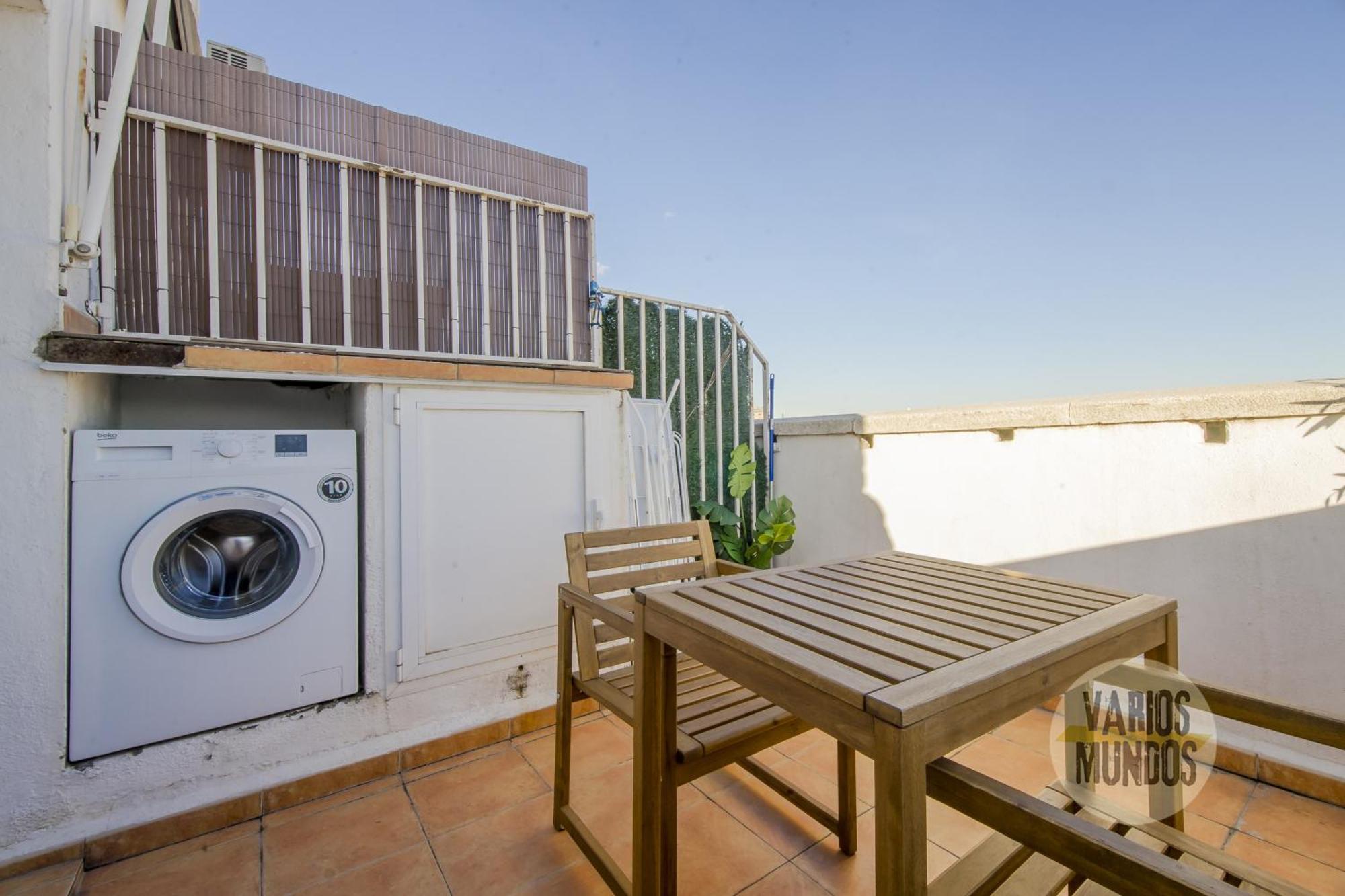 Fabuloso Atico Doble Altura 3pax En Chueca Appartement