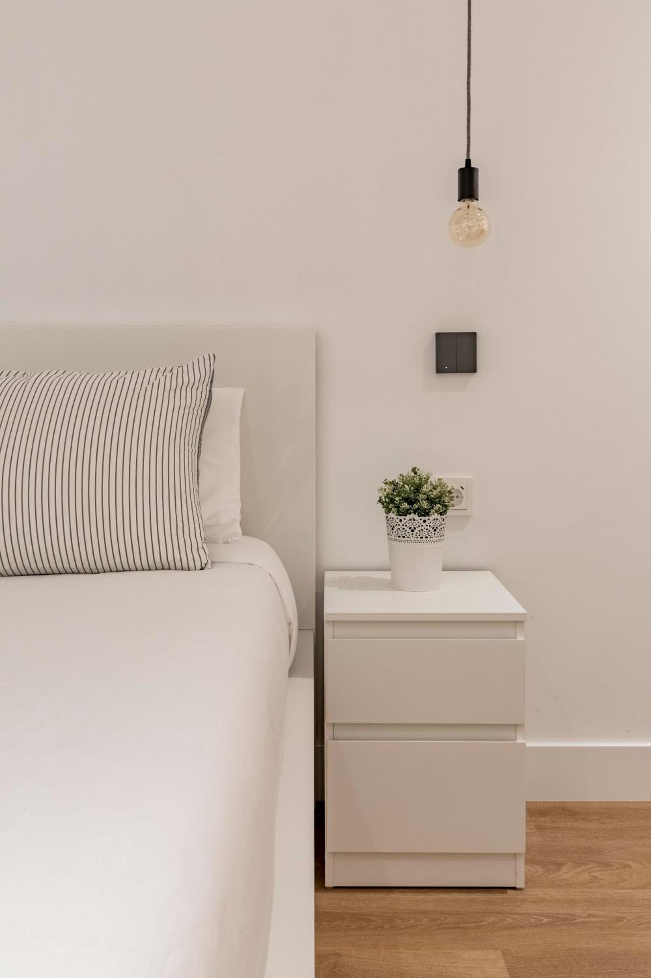 Charming Malasana Vibes - Alquileres * Madrid