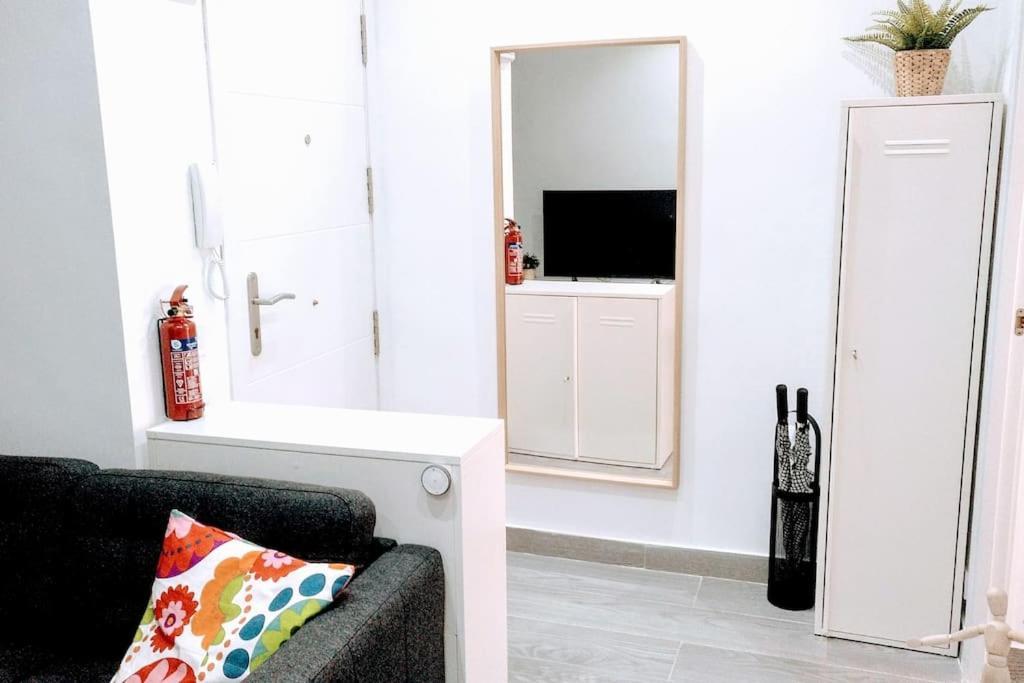 Apartamento Comodo Piso En Vallecas By Bebalmy