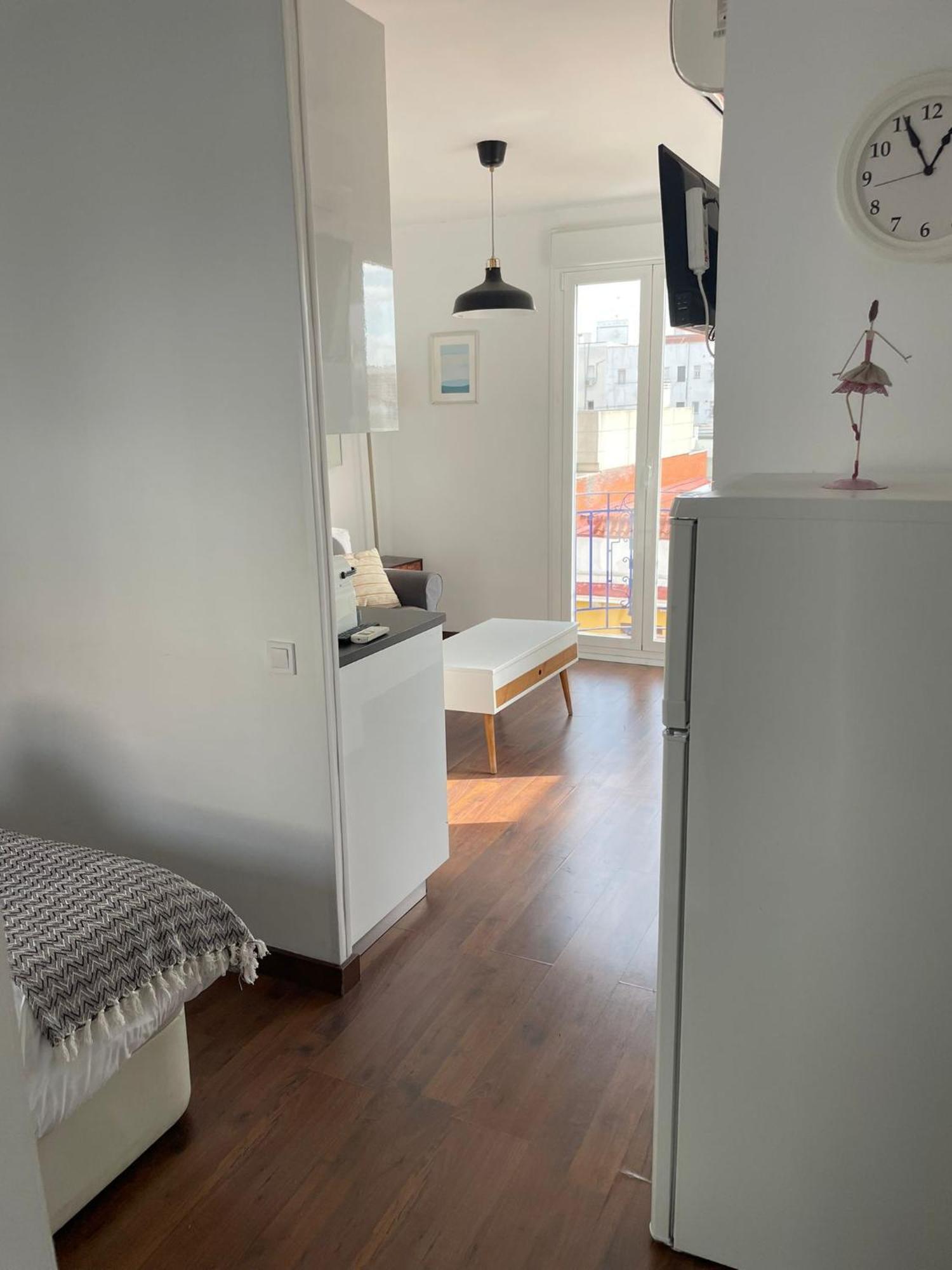 Estudio Con Terraza Ibizaretiro Ii Homestay *