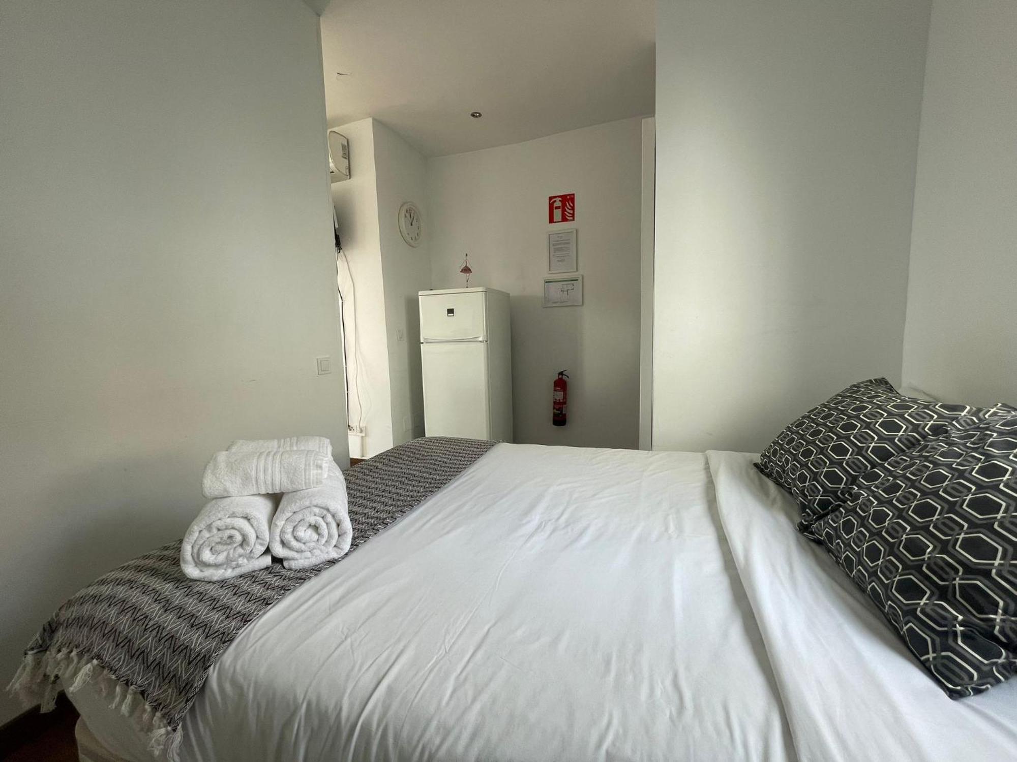 Estudio Con Terraza Ibizaretiro Ii Homestay *