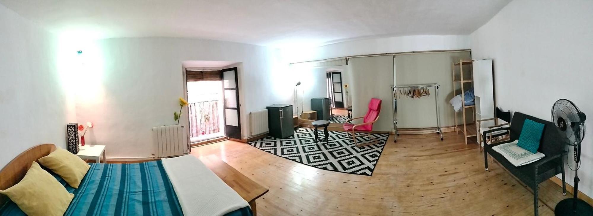 Gran Con Balcon En Tirso De Molina Habitación en casa particular *