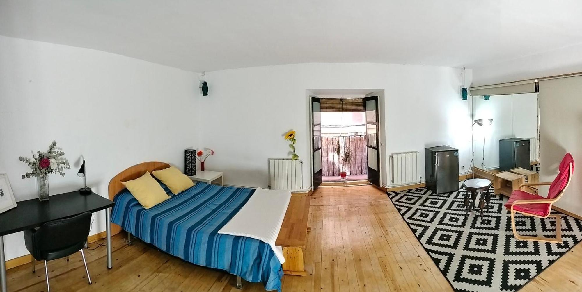 Habitación en casa particular Gran Con Balcon En Tirso De Molina Madrid