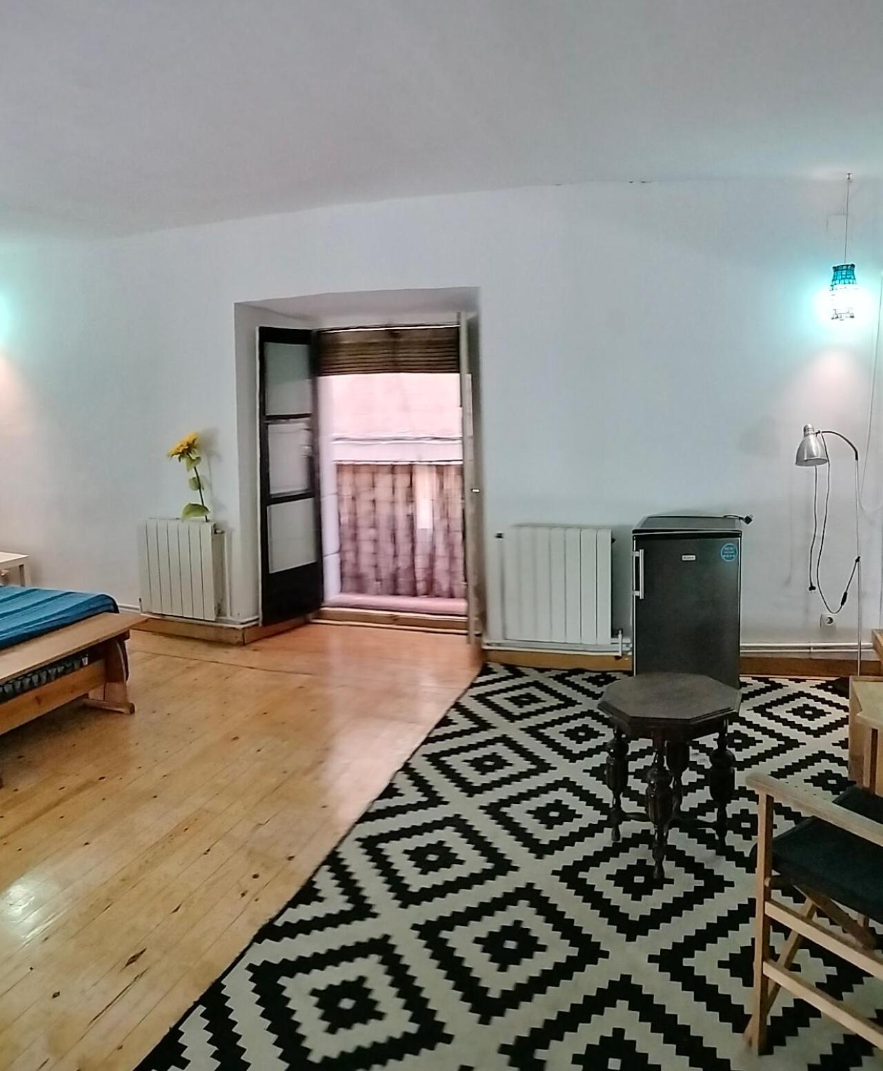 Gran Con Balcon En Tirso De Molina