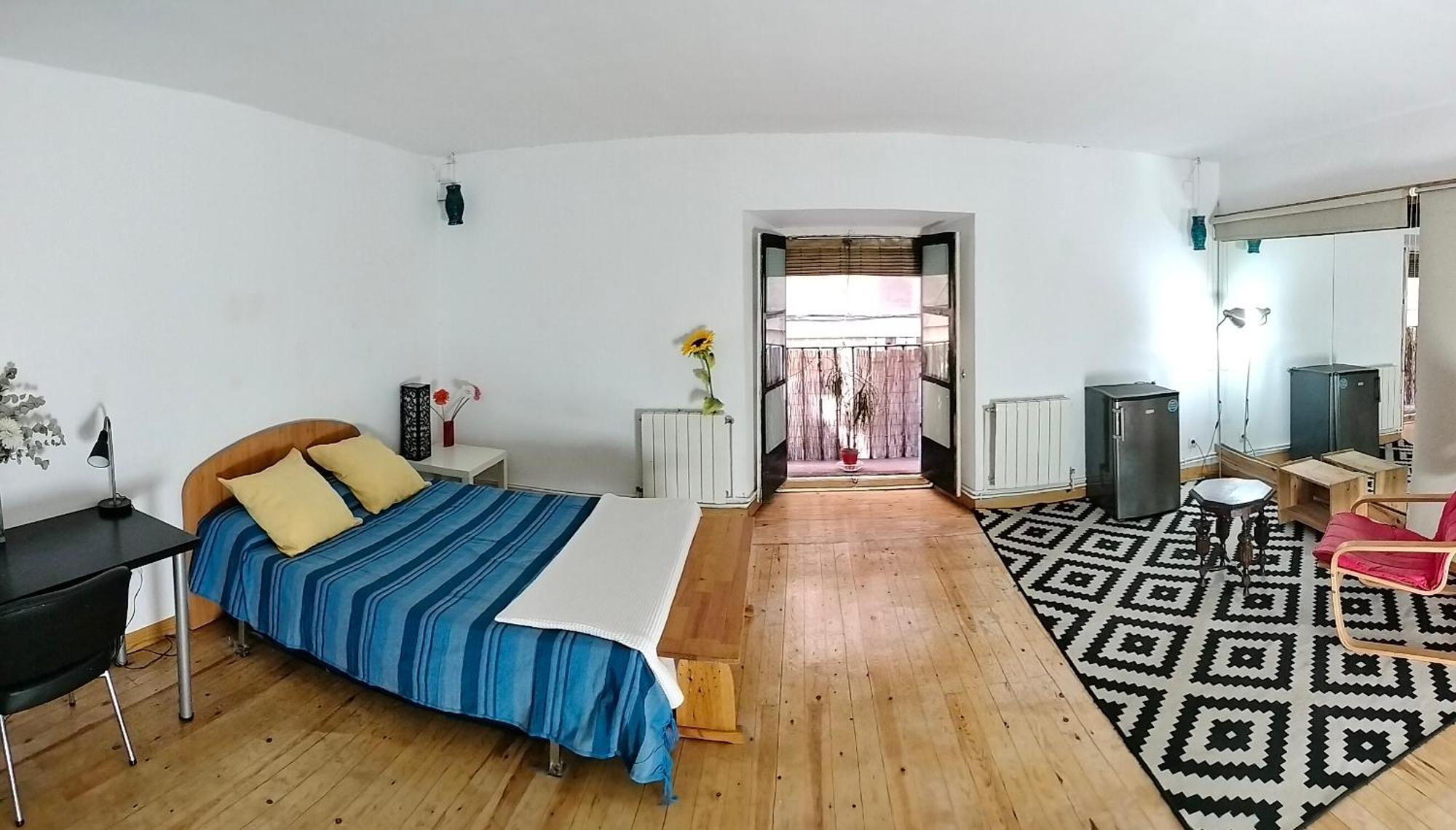 Habitación en casa particular Gran Con Balcon En Tirso De Molina *