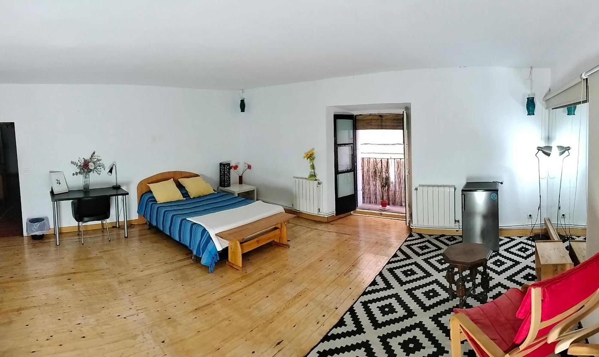 Habitación en casa particular Gran Con Balcon En Tirso De Molina Madrid