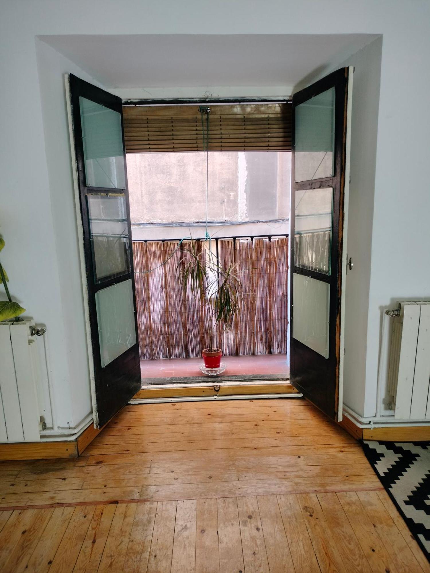 Habitación en casa particular Gran Con Balcon En Tirso De Molina Madrid