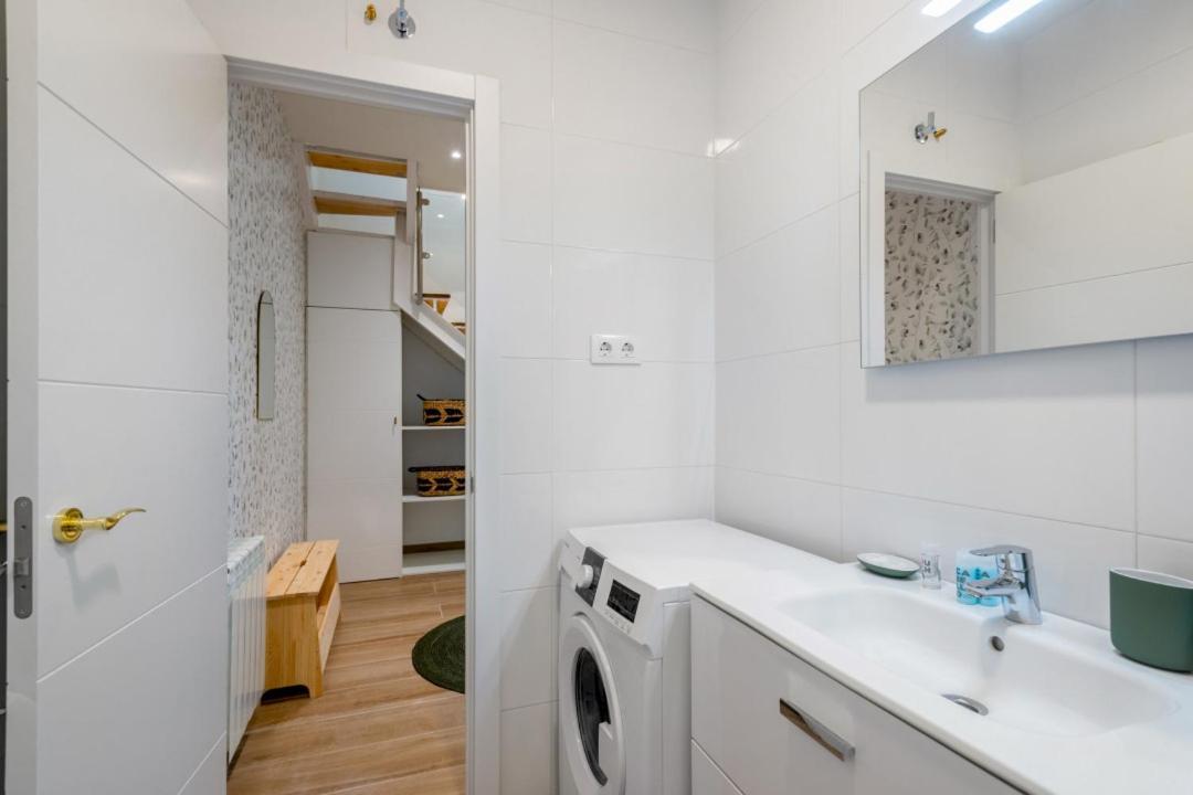 Apartamento 2 Bedrooms 2 Bathrooms Furnished - Chamberi - Modern - Mintystay Madrid