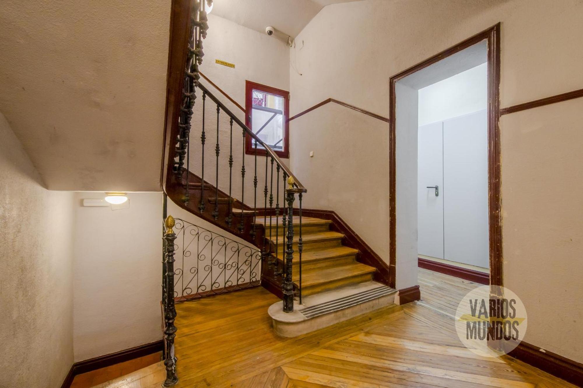 Apartment Elegant 4pax En Letras-cortes Madrid