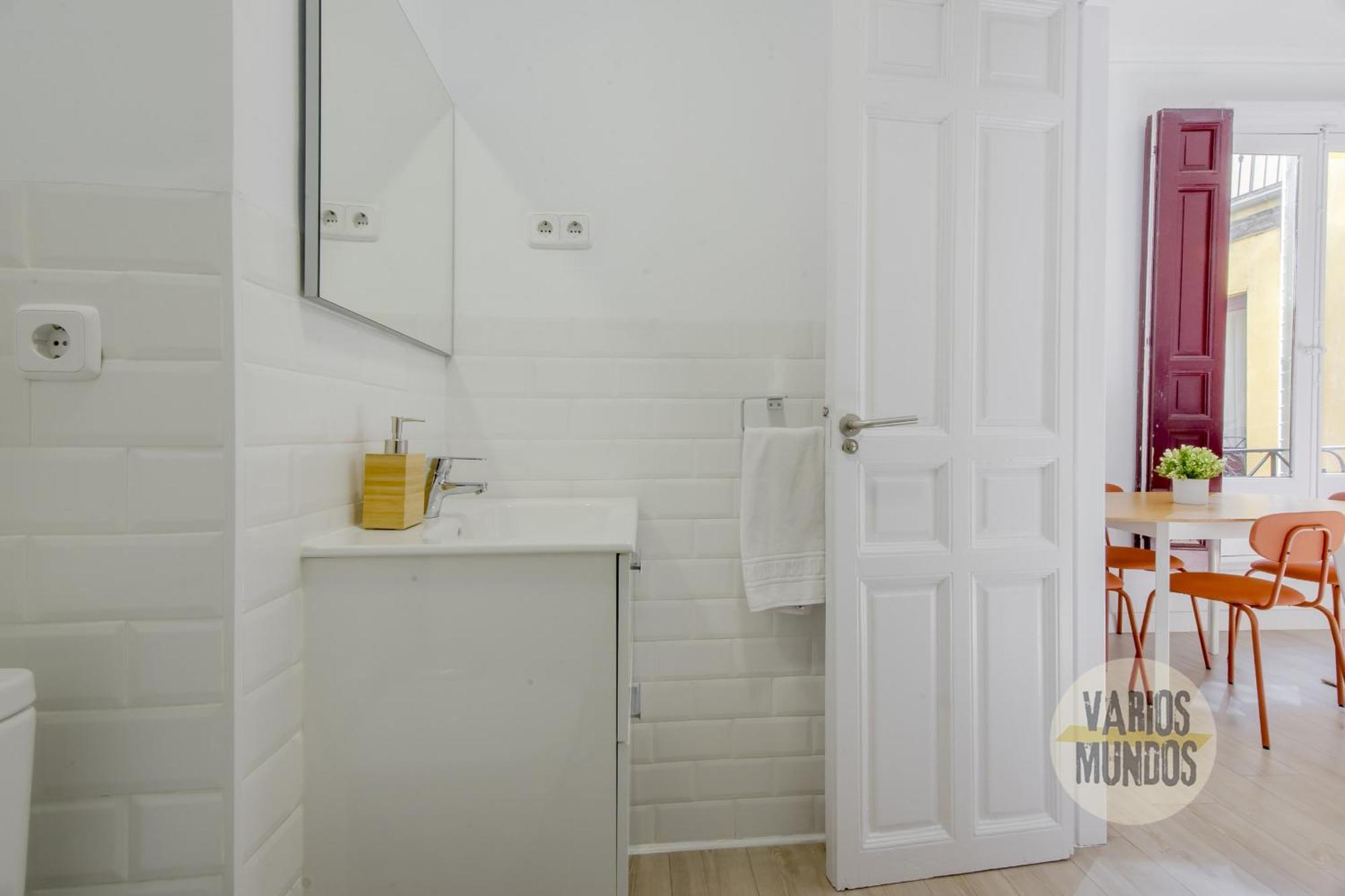 Elegant 4pax En Letras-cortes Apartment Madrid