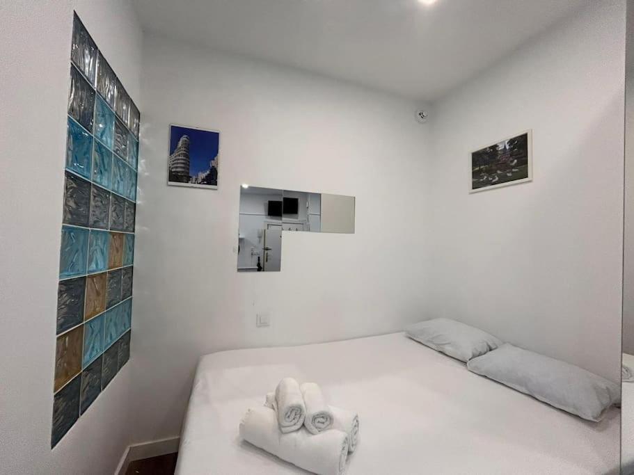 Centrally Located Flat In M80.8 * Madrid