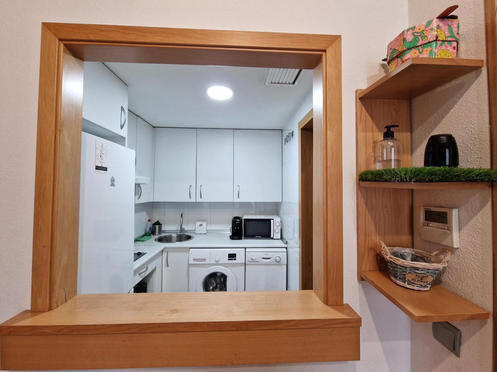 Samaniego, Piscina Y Garaje Junto Civitas Metropolitano Y Aeropuerto Apartamento Madri