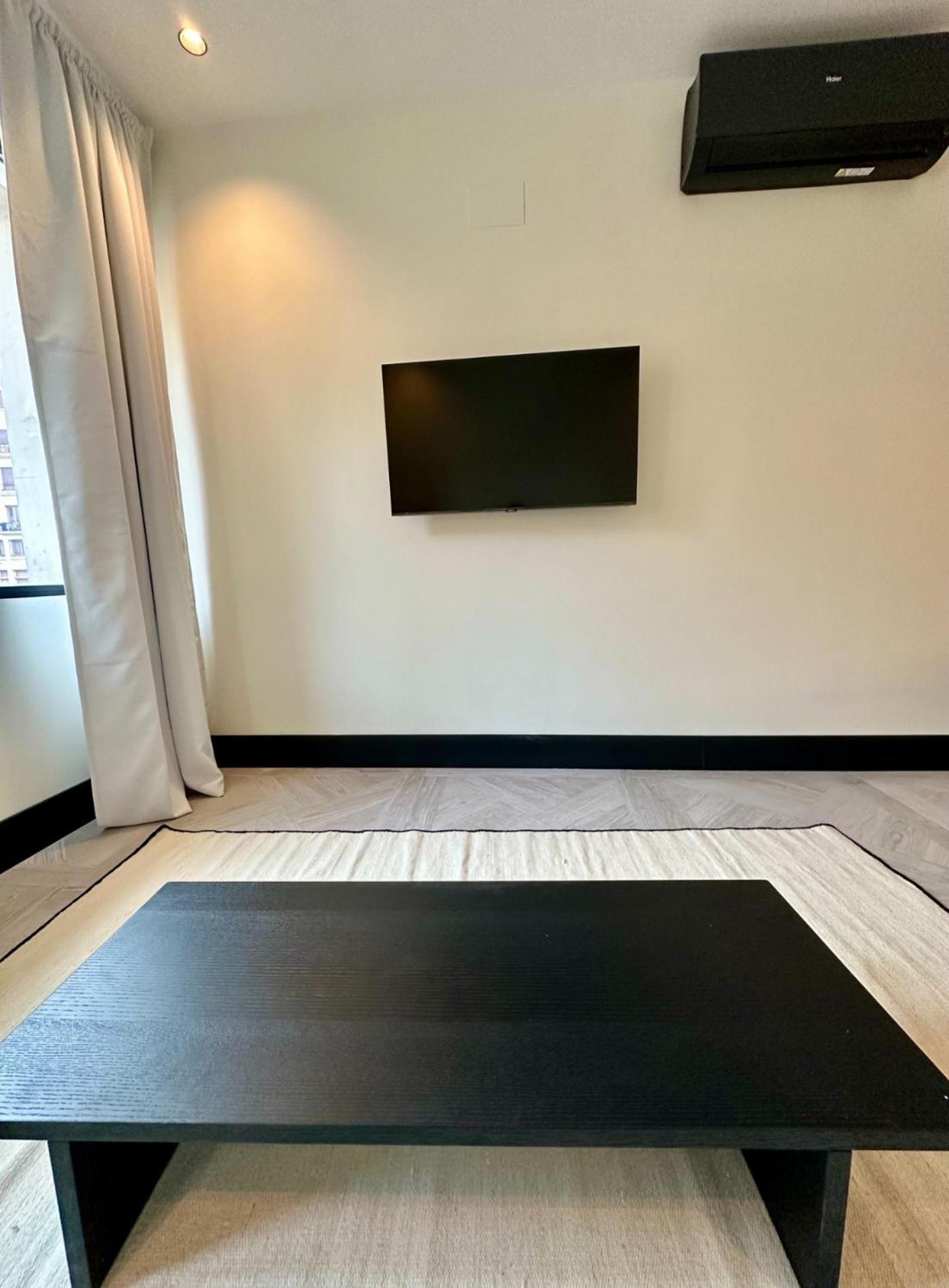Apartamento Sunny 6pax En Plaza Del Carmen-preciados E2 Madrid