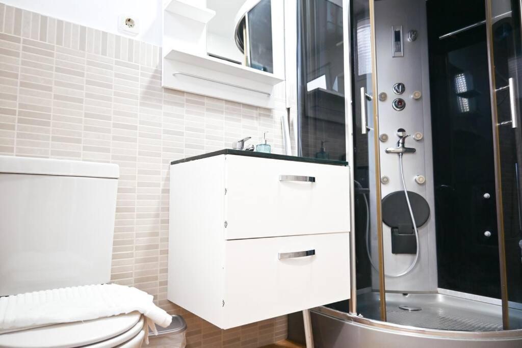 Agradable Apartamento Temporal De 1 Dormitorio En Pez30 Apartamento *
