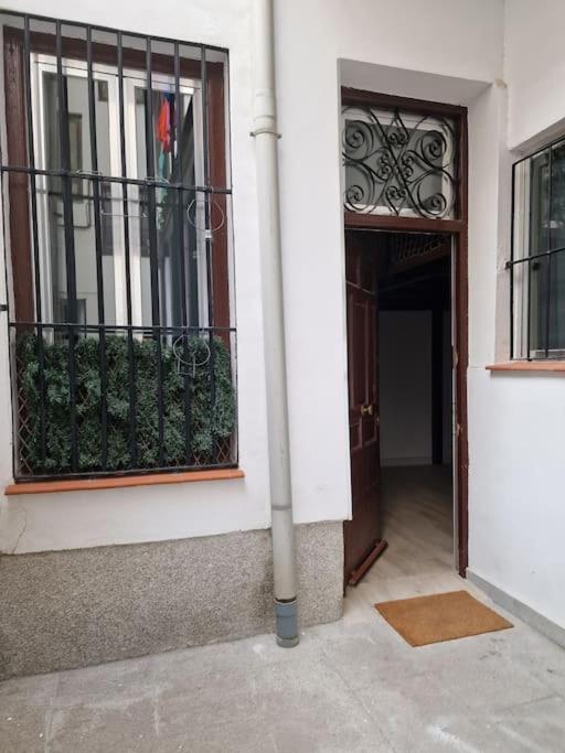 Mediodia Chica Apartamento Tipo Loft En La Latina Appartamento Madrid