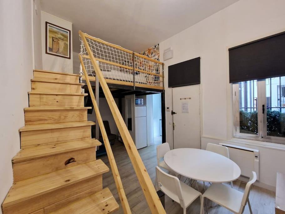 Mediodia Chica Apartamento Tipo Loft En La Latina *