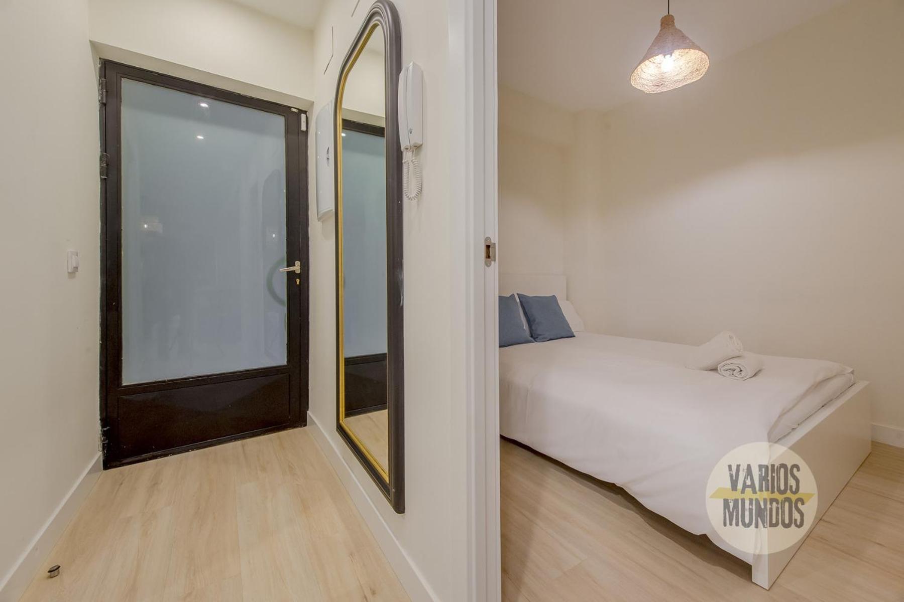 Downtown&new 9pax En La Plaza De Chueca Apartment *