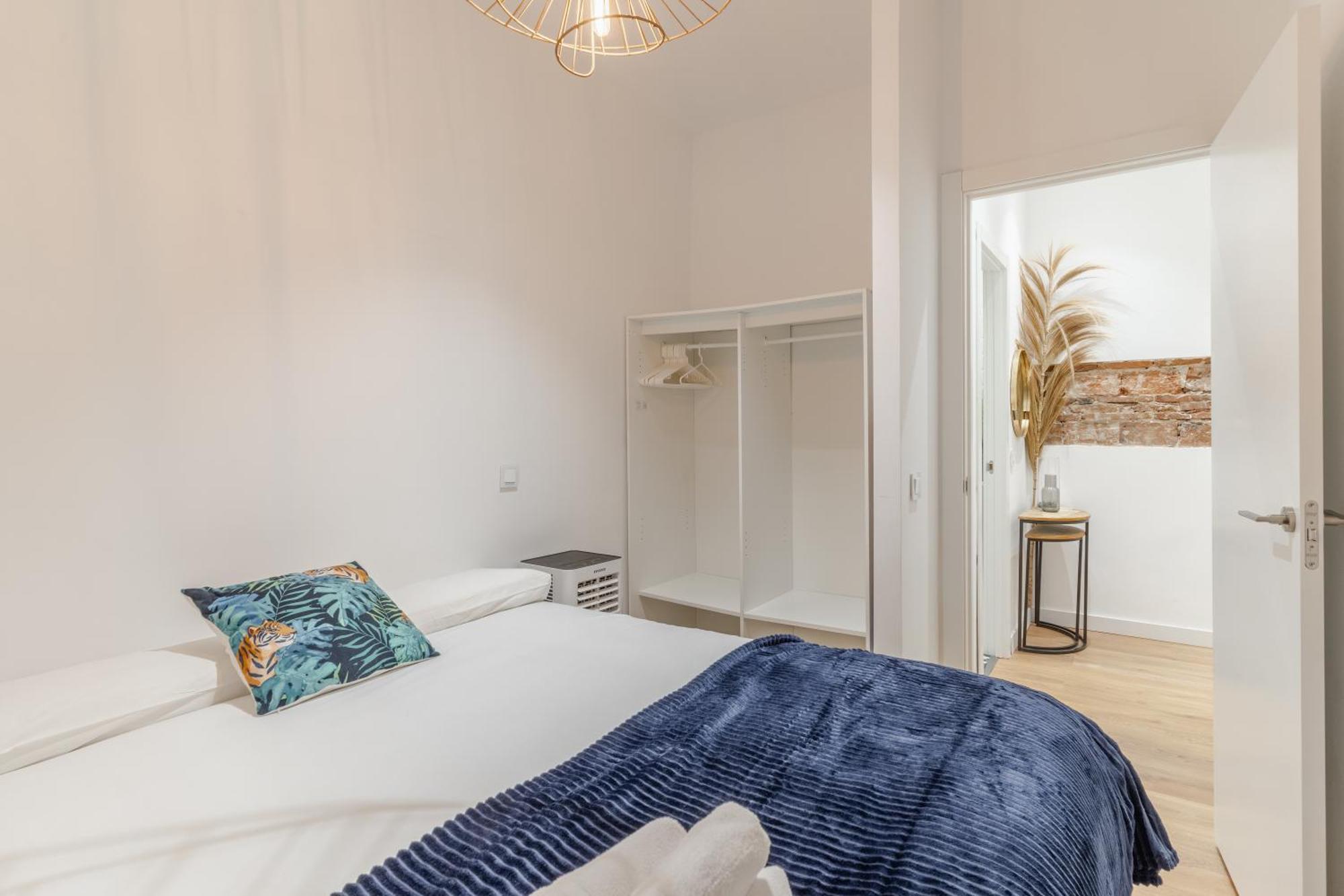 Cozy Central-2bd 2bth-chueca