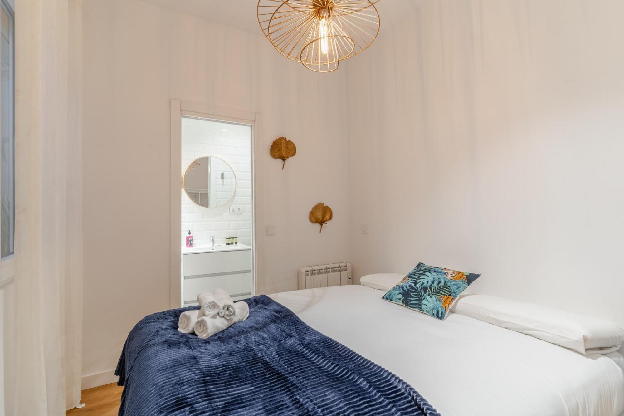 Cozy Central-2bd 2bth-chueca