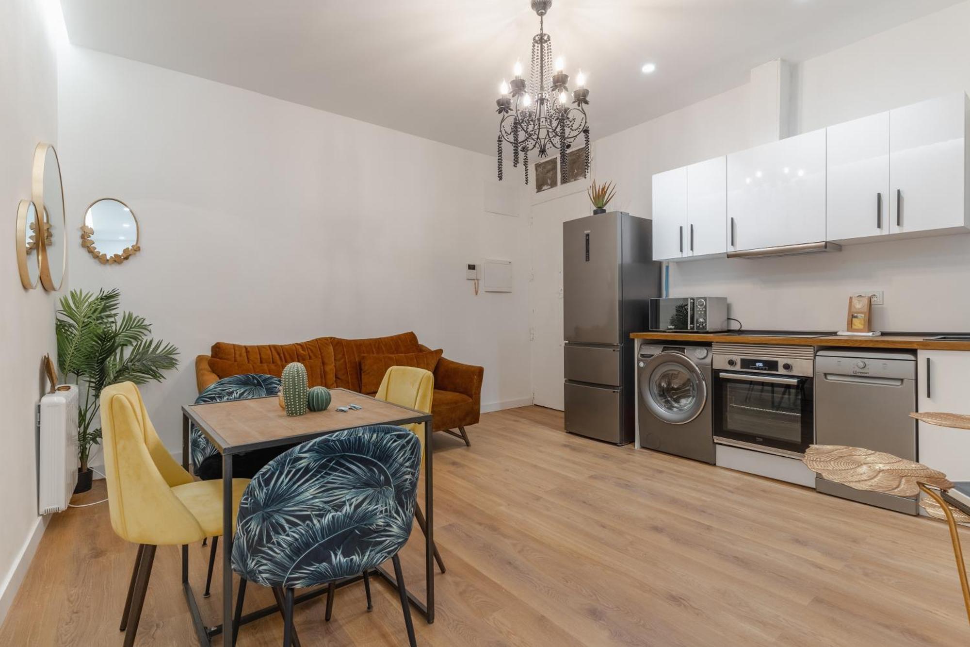 Apartamento Cozy Central-2bd 2bth-chueca Madri