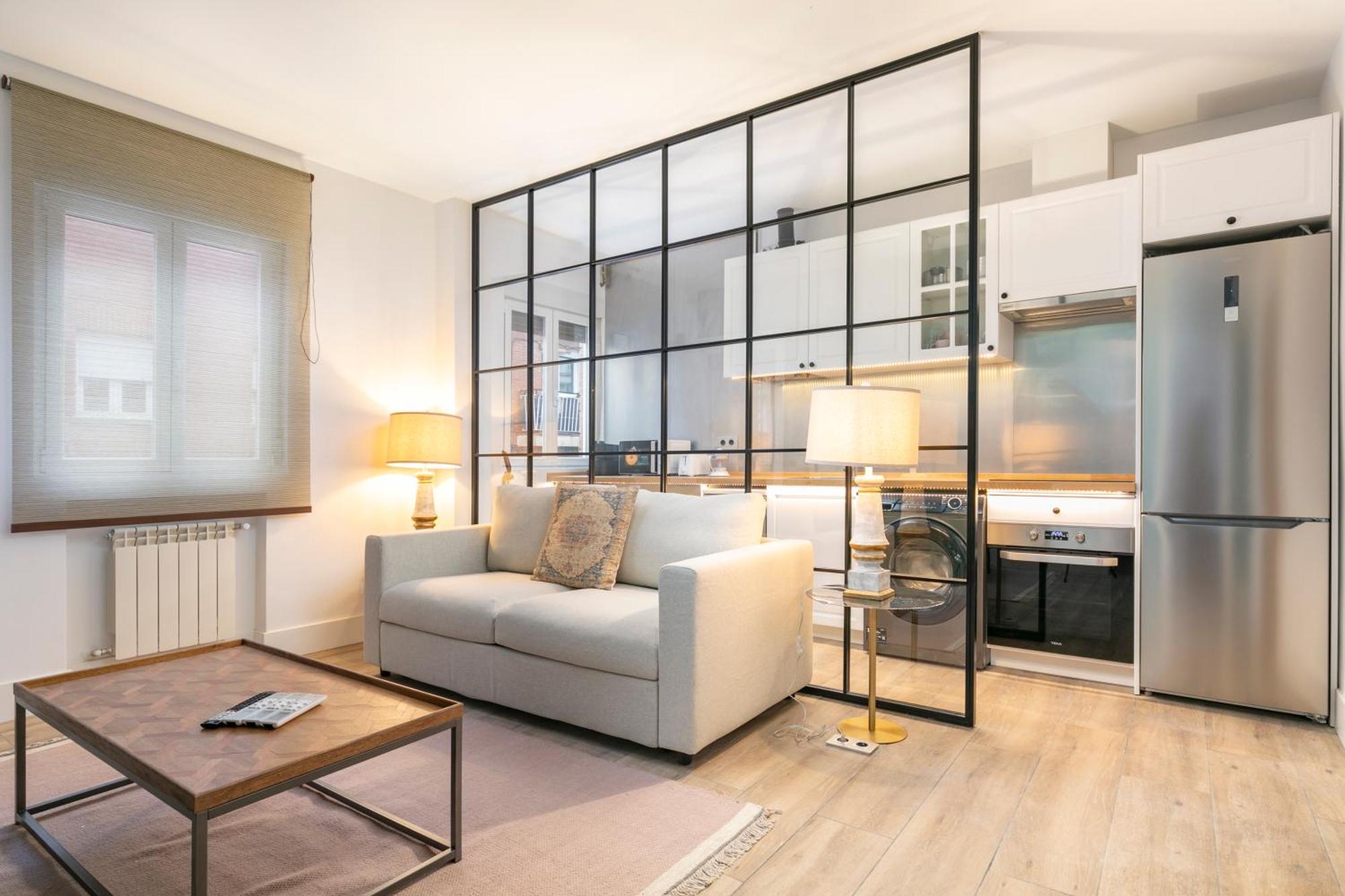 Plaza De Castilla Apartment *