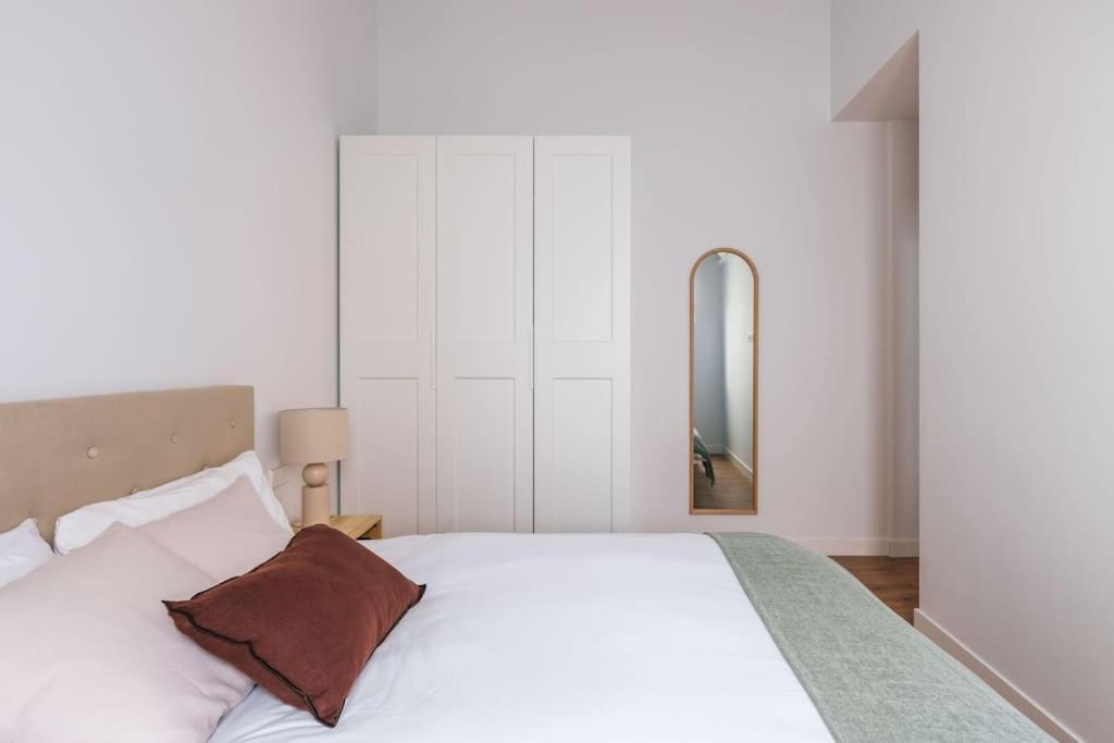 New Luxury Flat Next To Gran Via Apartment Madrid