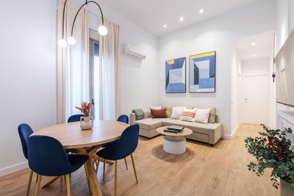 New Luxury Flat Next To Gran Via Apartment