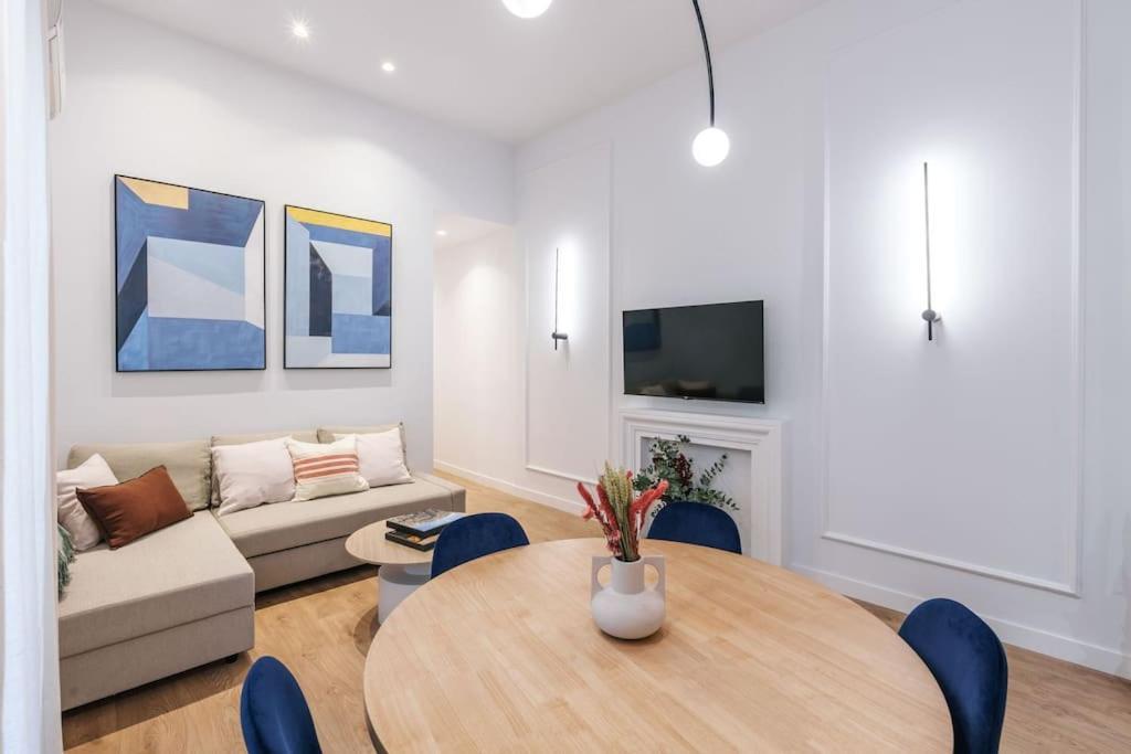 New Luxury Flat Next To Gran Via Apartamento Madri