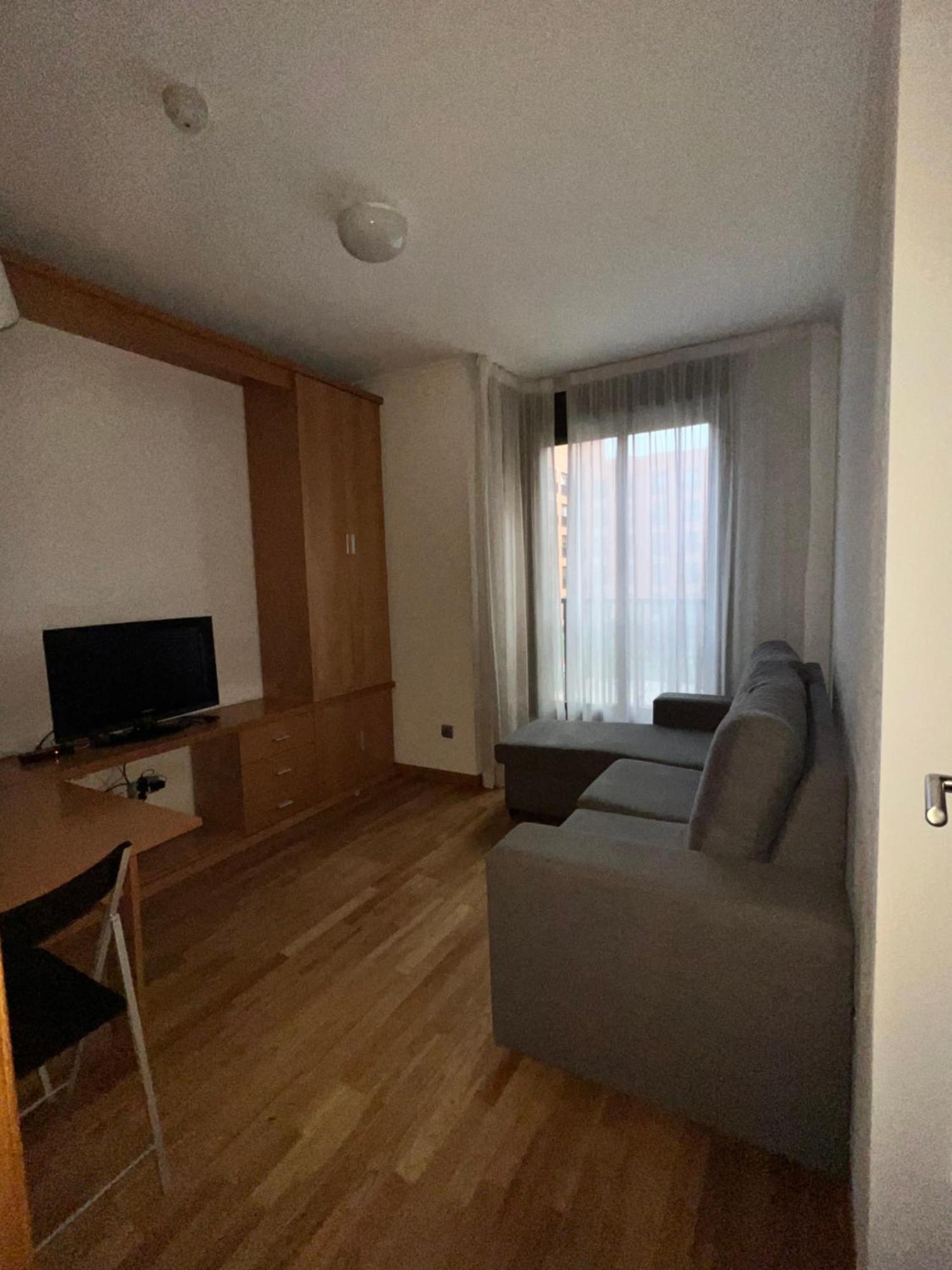 Turistico Plenilunio Suite, Airport, Wanda, Ifema Madrid