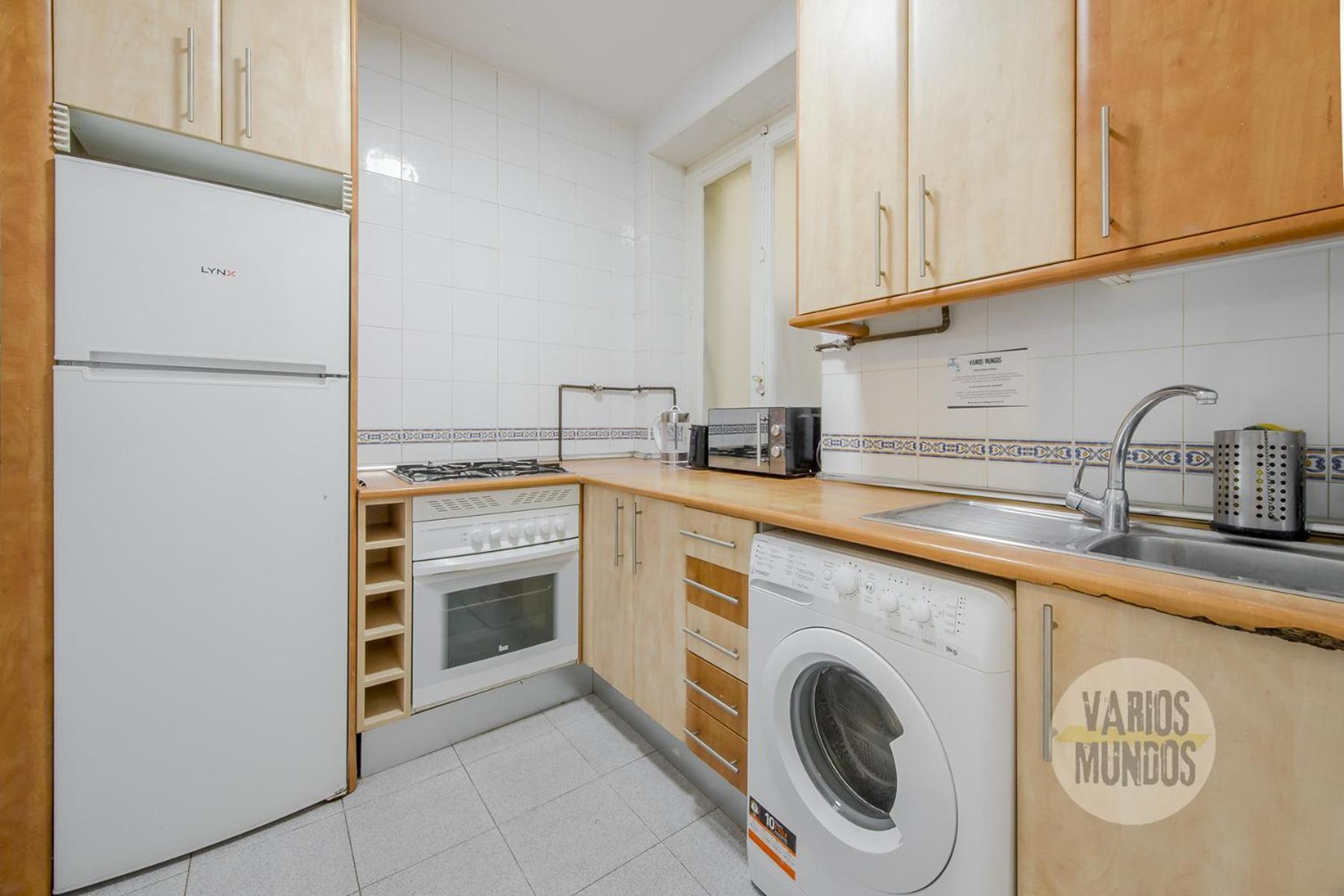 Centrico Apt En La Calle Toledo 77 Apartamento