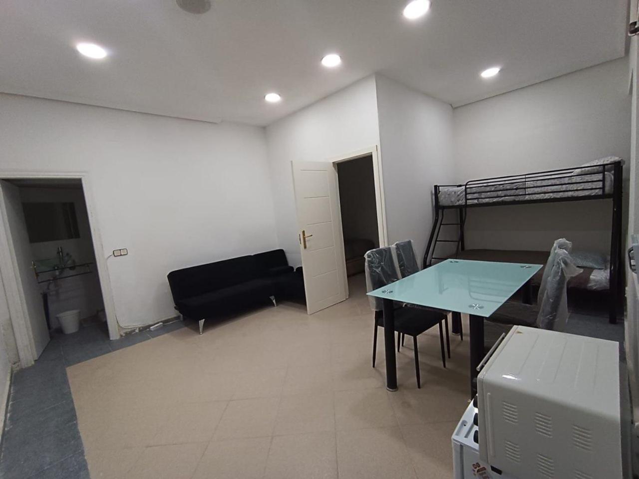 Parsa Residencial House Casa de hóspedes *