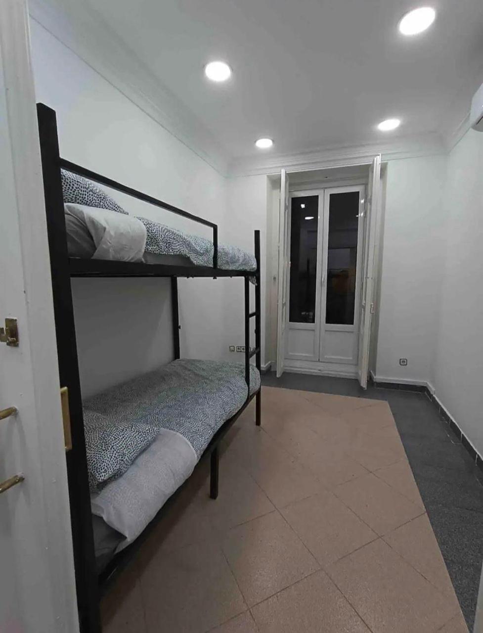 Pensión Parsa Residencial House Madrid