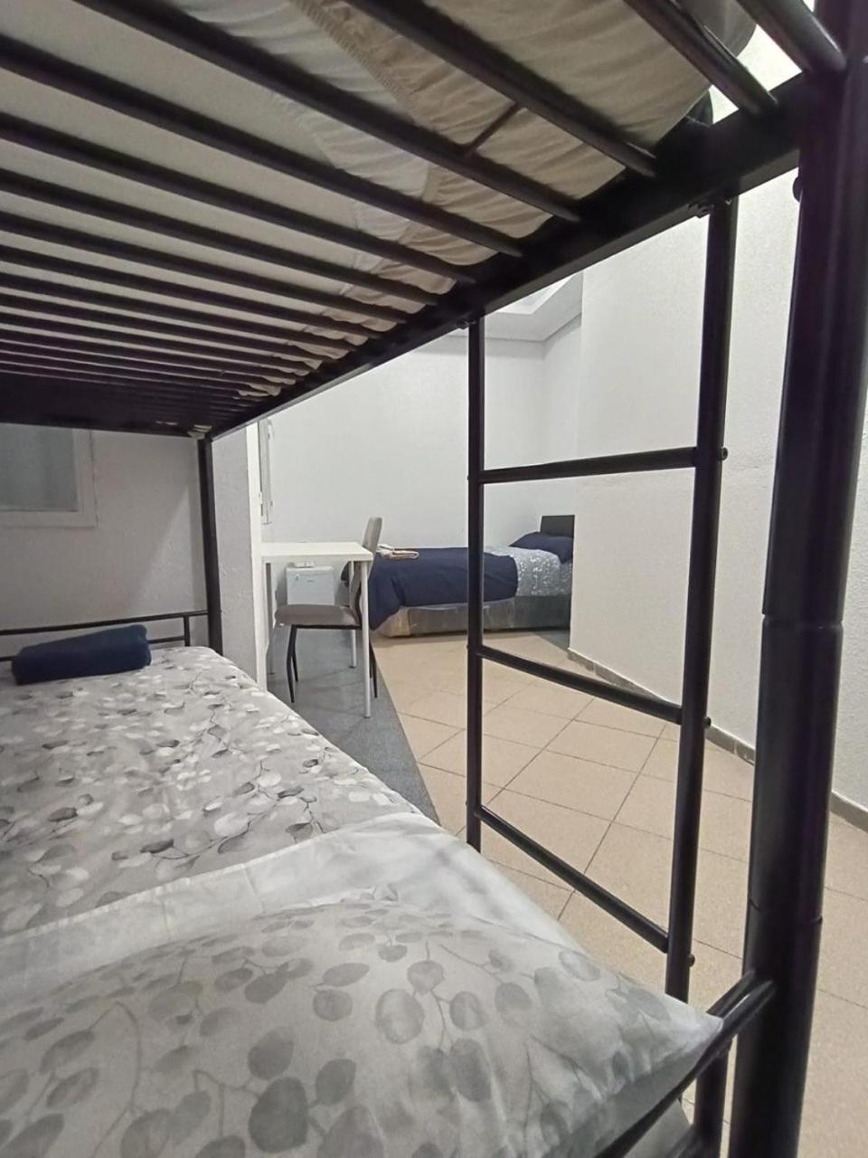 Parsa Residencial House Pensión Madrid