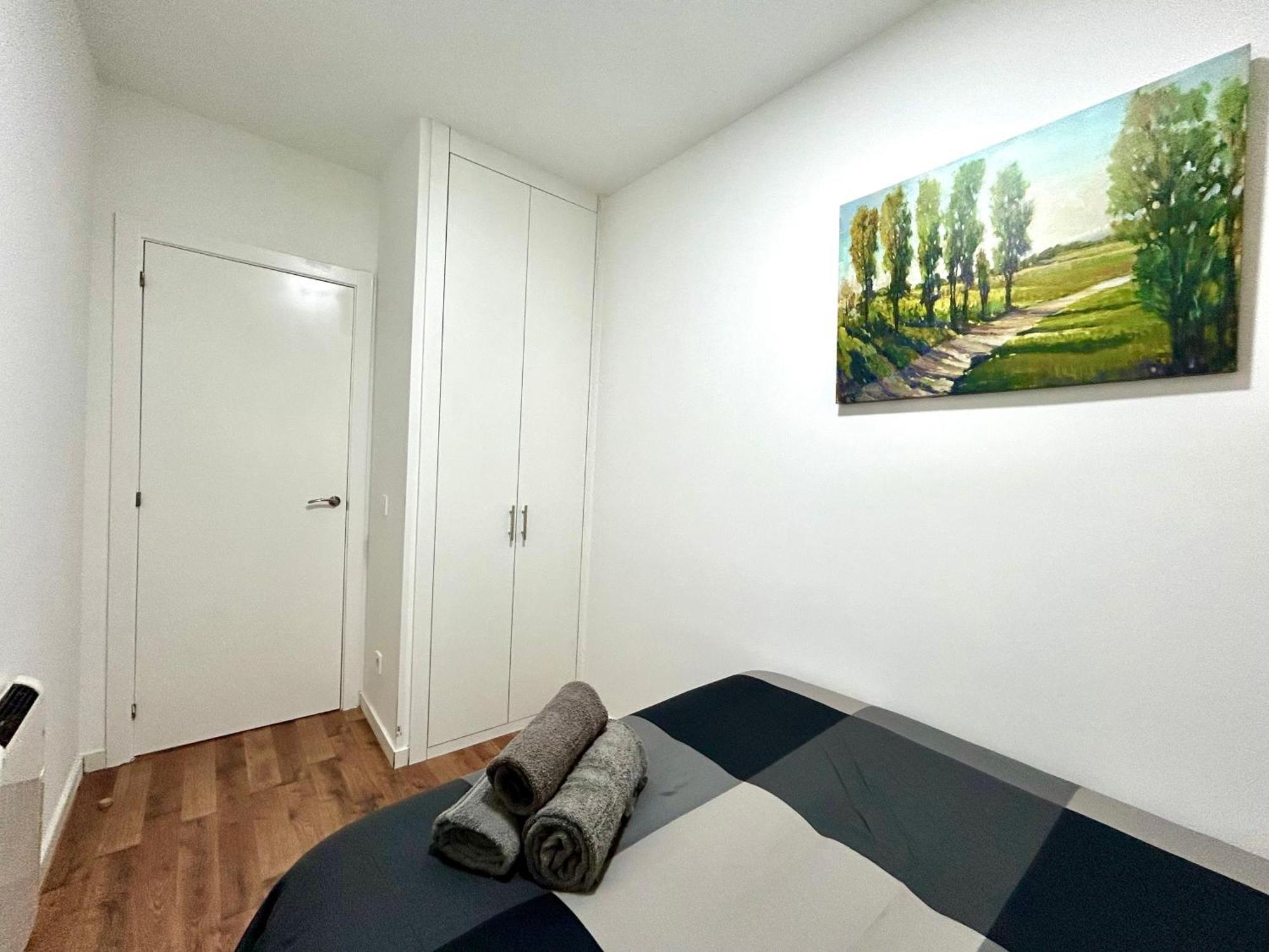 Bustos Dreams Madrid