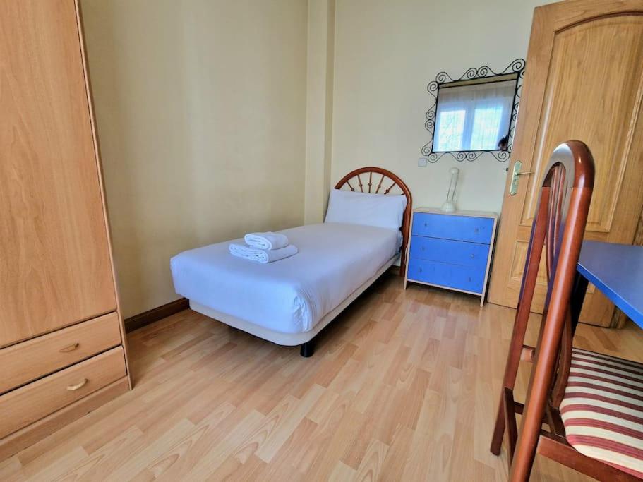 Apartment Reina Cristina, 3 Individuales En Atocha-retiro *