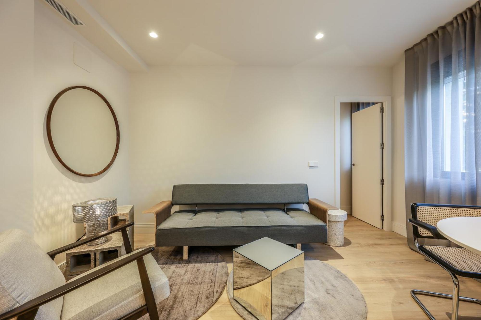 Amazinn Places Palacio Real Appartement *