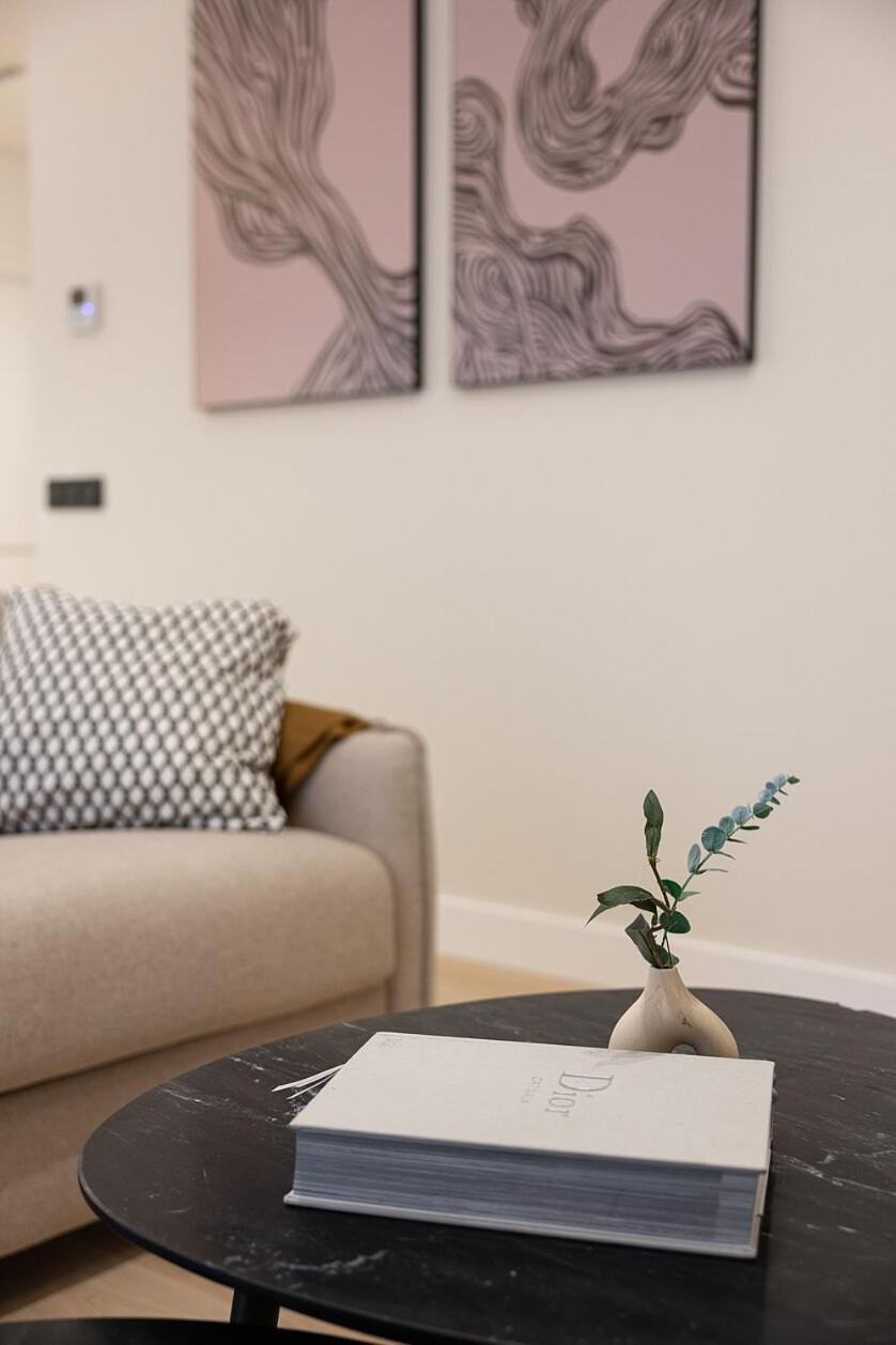 Appartamento Gran Via Xv Calle De Conchas 4br 4bh *