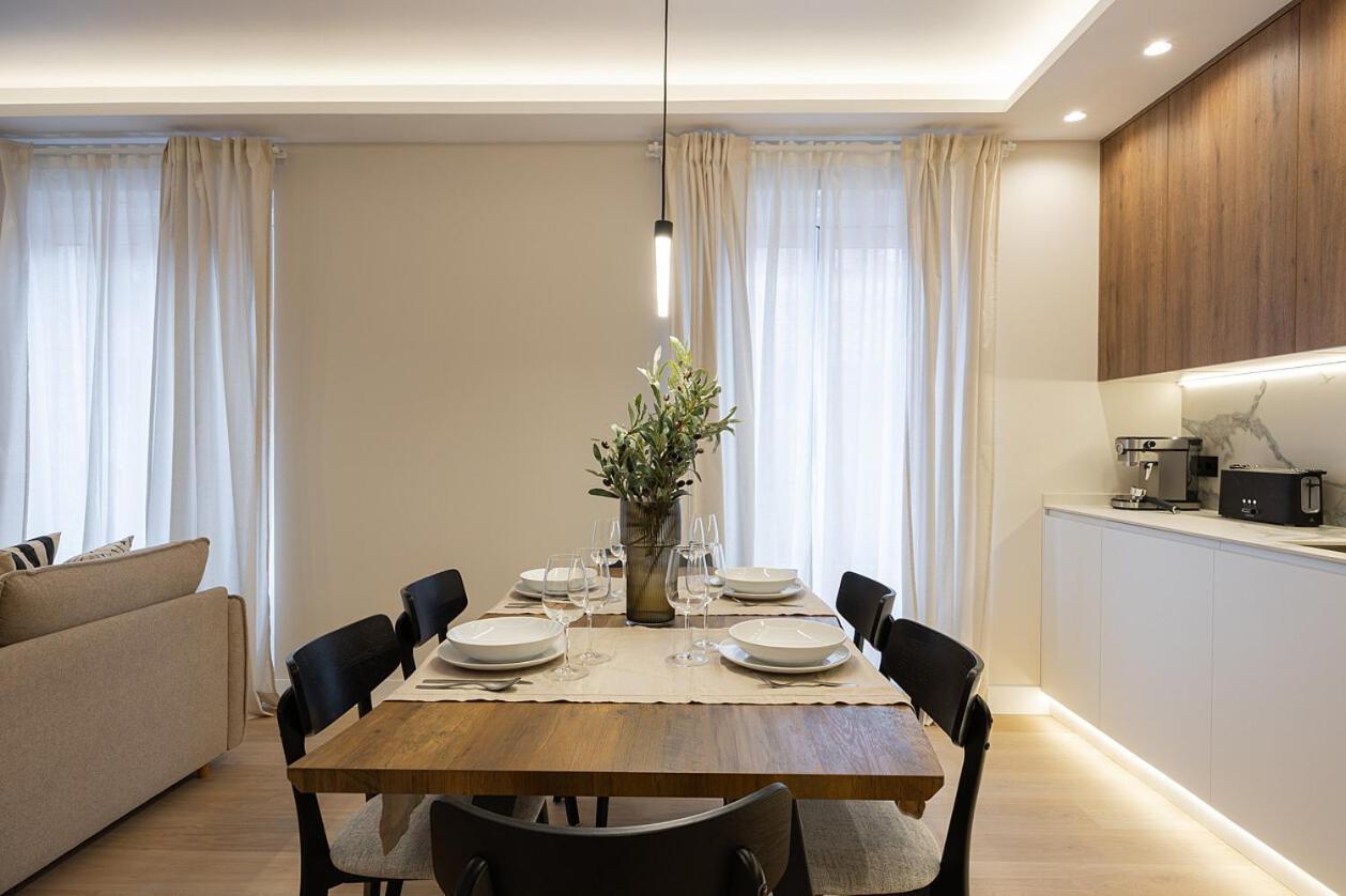 Gran Via Xv Calle De Conchas 4br 4bh Appartamento Madrid