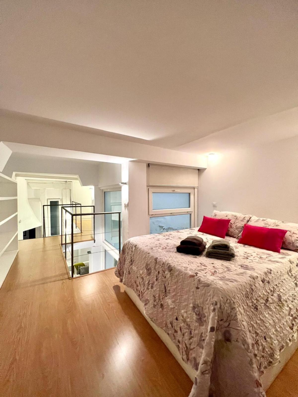 Excelente Loft En Trafalgar *
