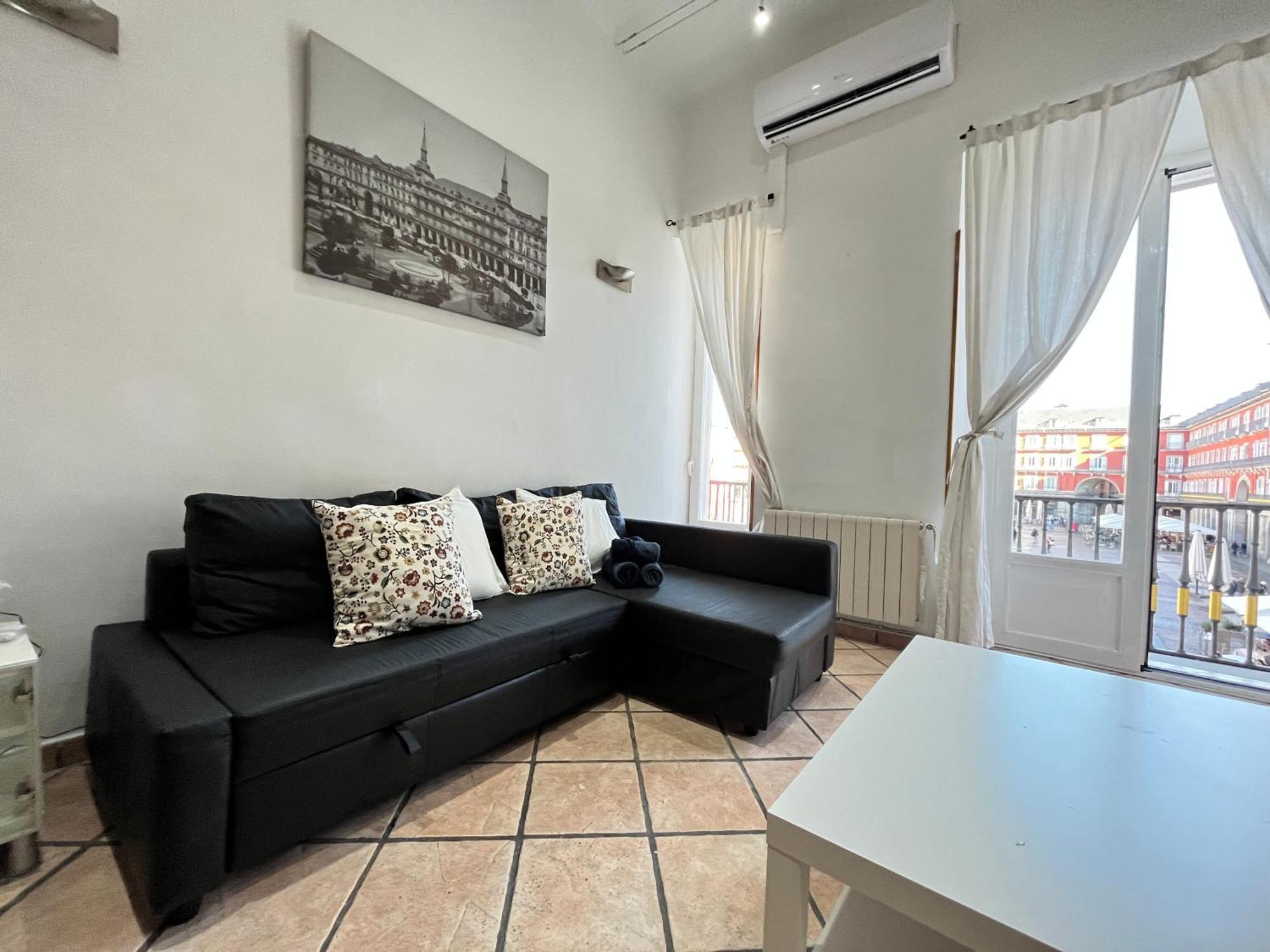 Loft Plaza Mayor 2 Temporal Appartement