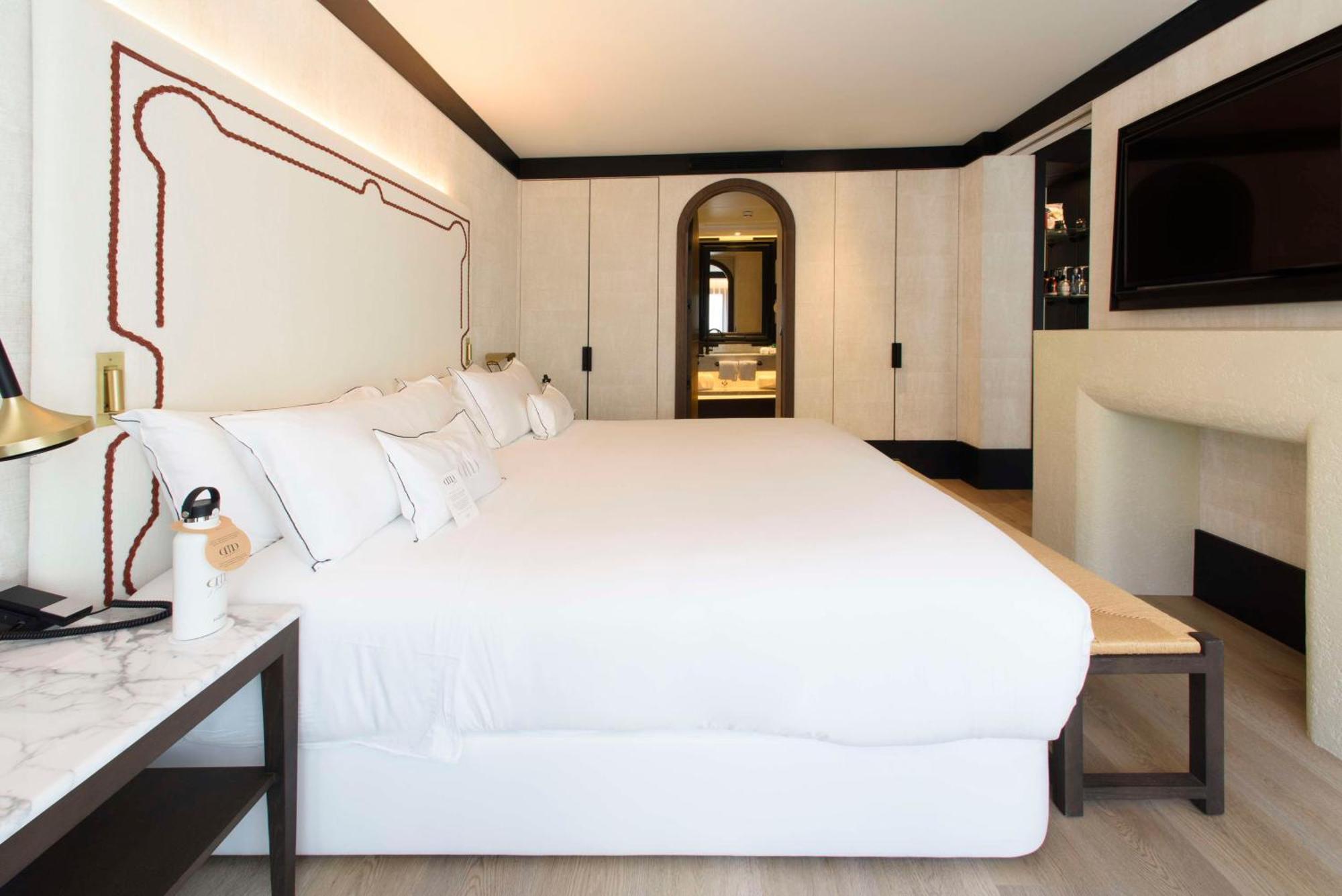 Montera Madrid, Curio Collection By Hilton Hotel 5*