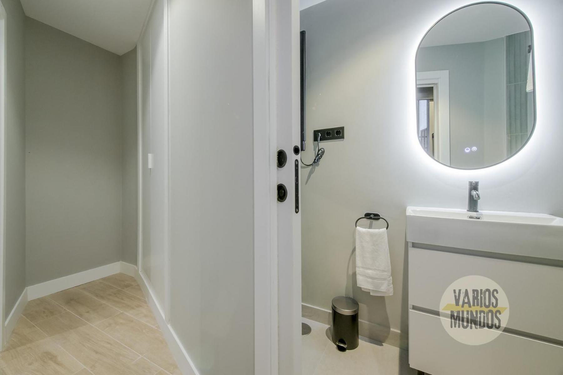 Apartamento Centrico And New Bajo 10pax En Gran Via