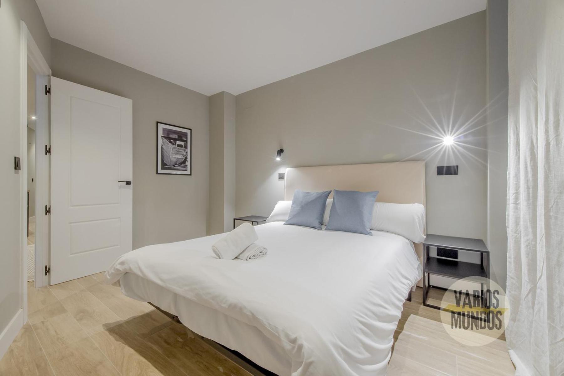 Centrico And New Bajo 10pax En Gran Via Madrid